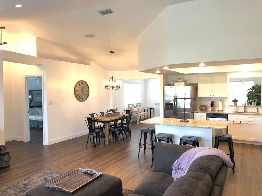 Beautiful Home Across The Street From Lake June! Lake Placid Exterior photo